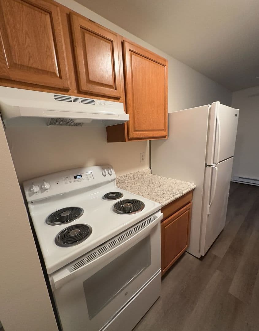 Stillwater Apartment: 1063 Hudson Ave