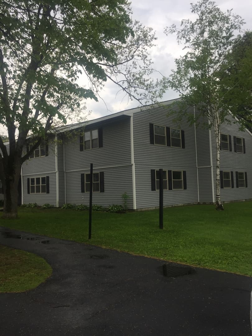 Stillwater Apartment: 1063 Hudson Ave