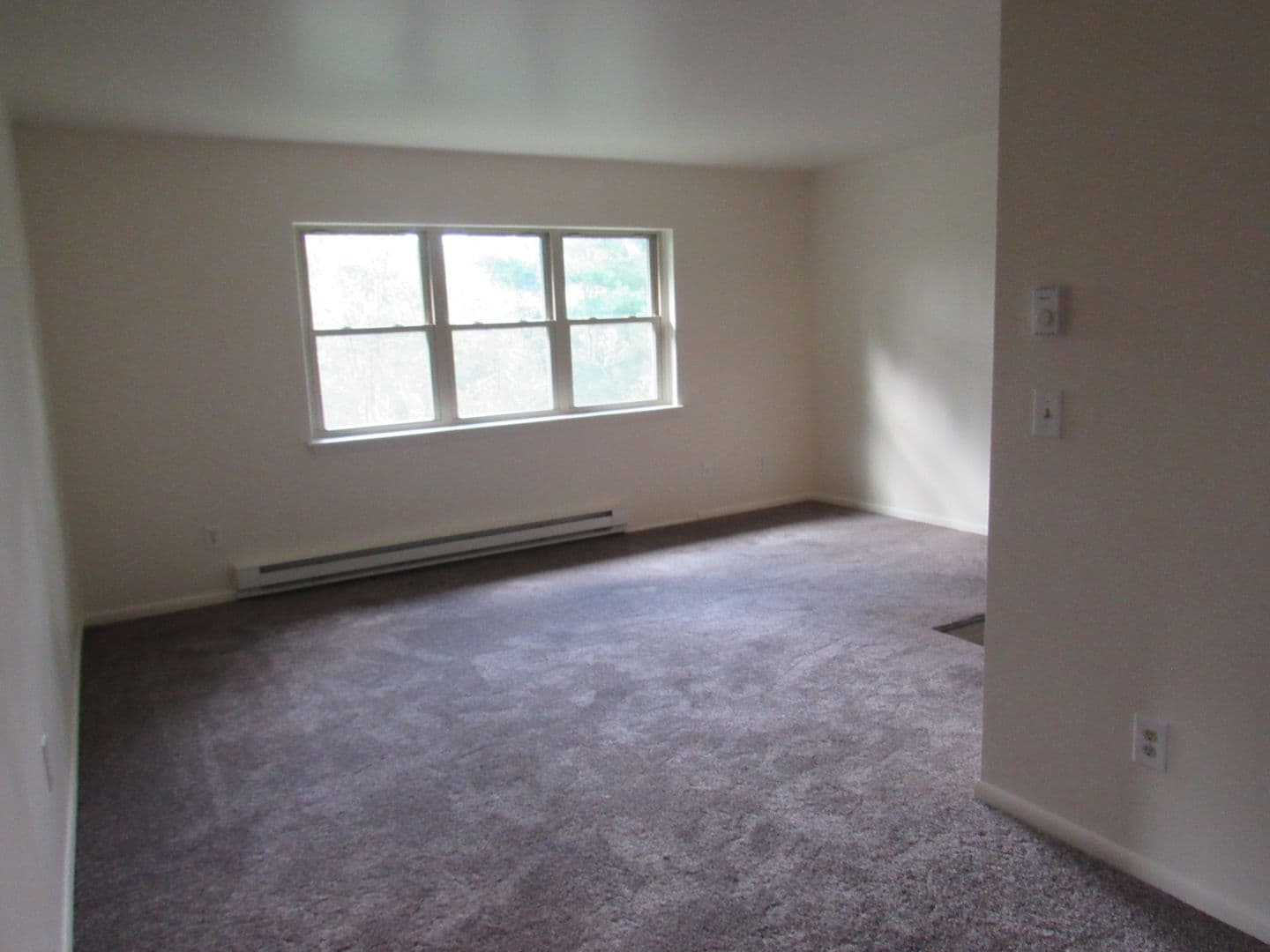 Stillwater Apartment: 1063 Hudson Ave