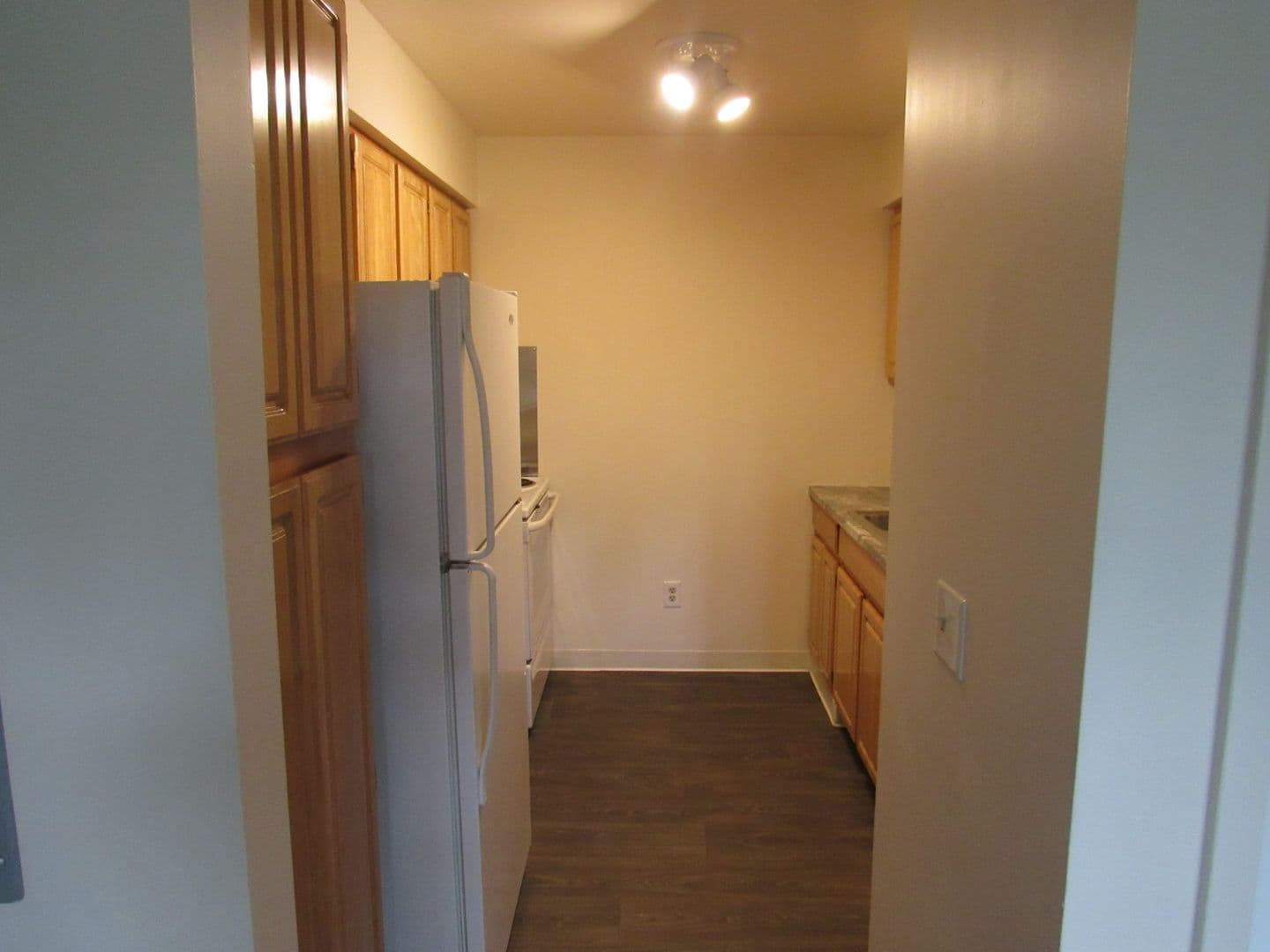 Stillwater Apartment: 1063 Hudson Ave