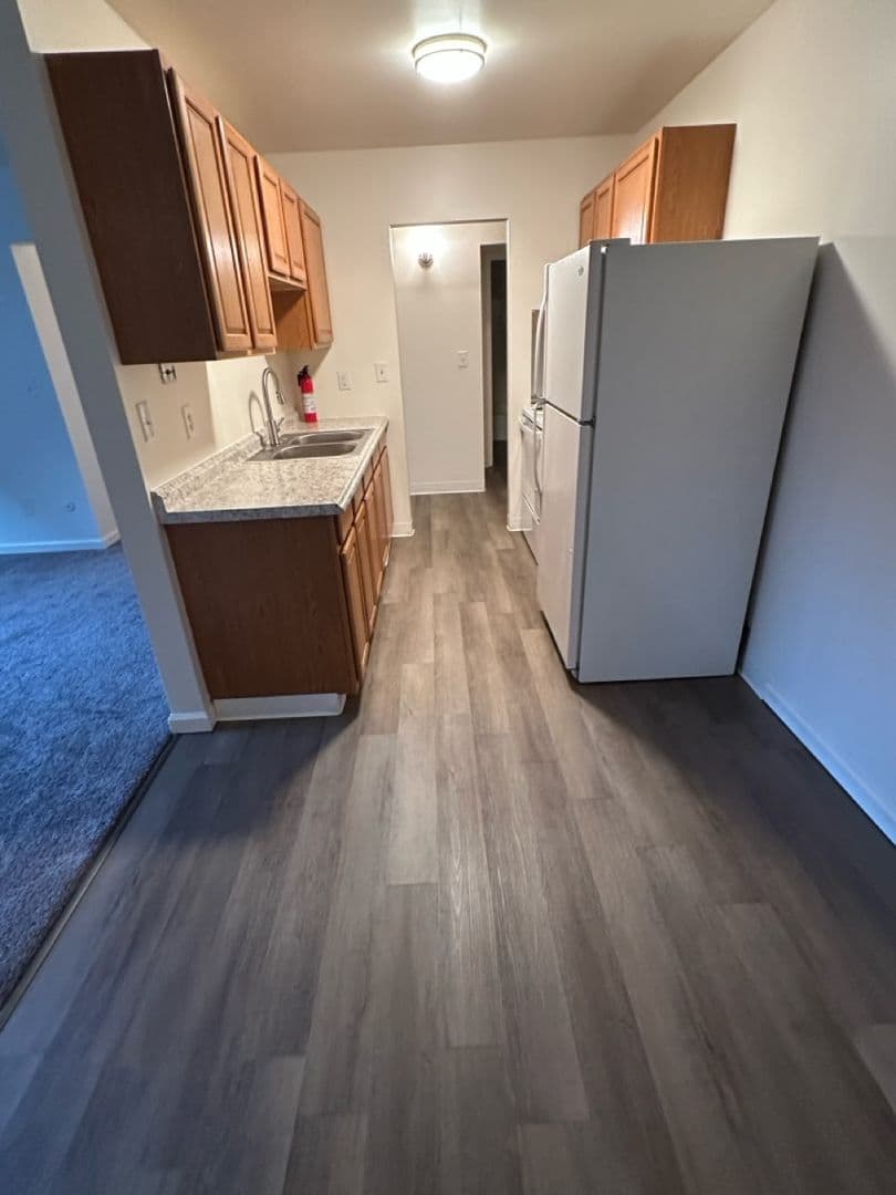 Stillwater Apartment: 1063 Hudson Ave