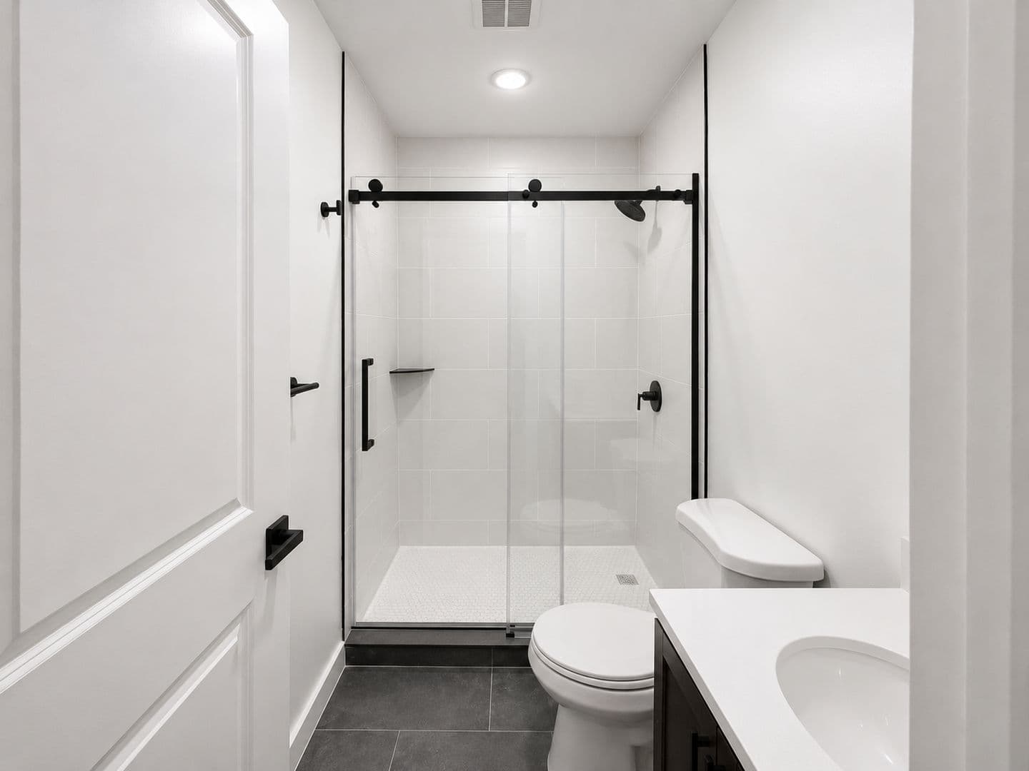 Philadelphia Apartment: 129 S 51st Street 1F