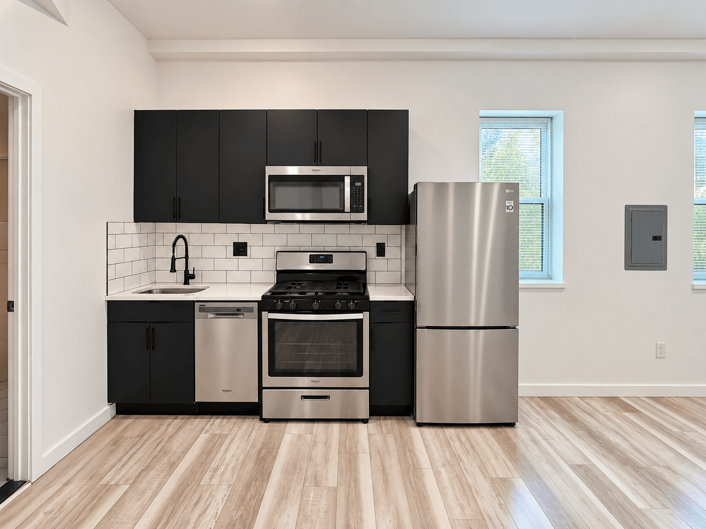 Philadelphia Apartment: 6161 Walnut Street 1A