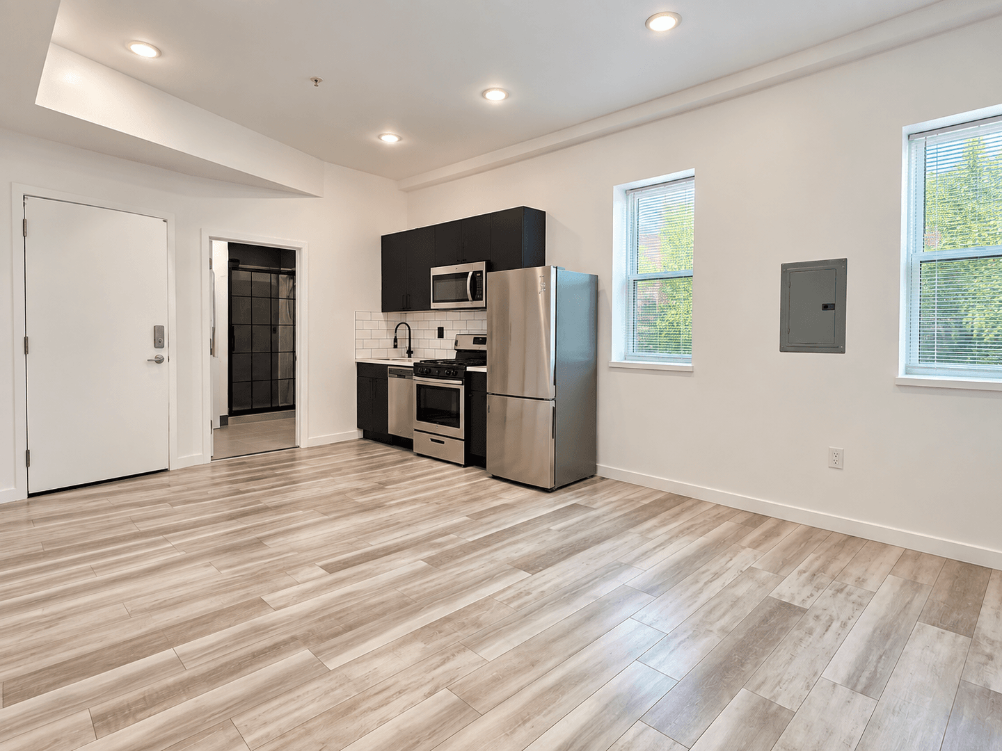 Philadelphia Apartment: 6161 Walnut Street 1A