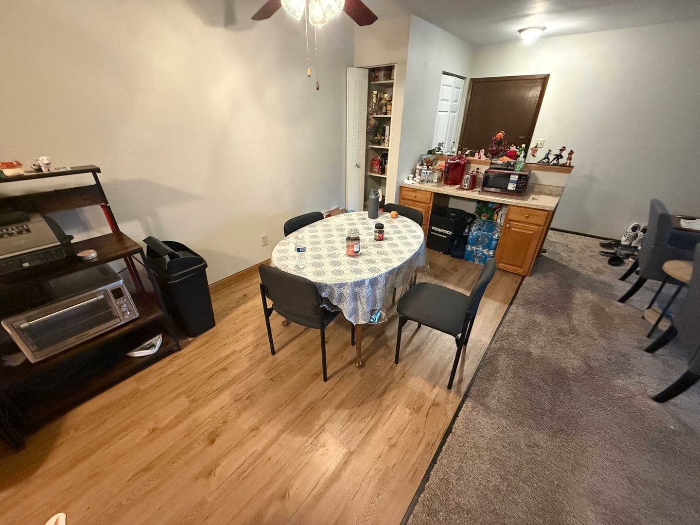Thiensville Apartment: 200 Williamsburg Dr.