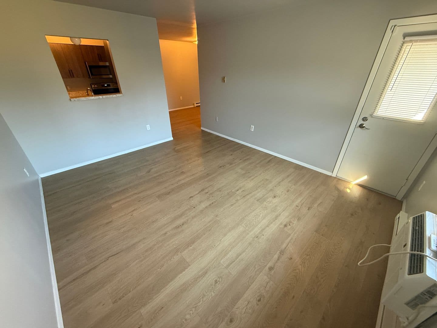 Milwaukee Apartment: 3278 North Dousman St.