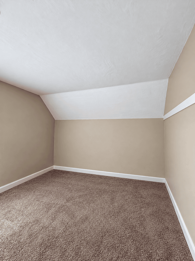Milwaukee Apartment: 2636 N. Booth Street
