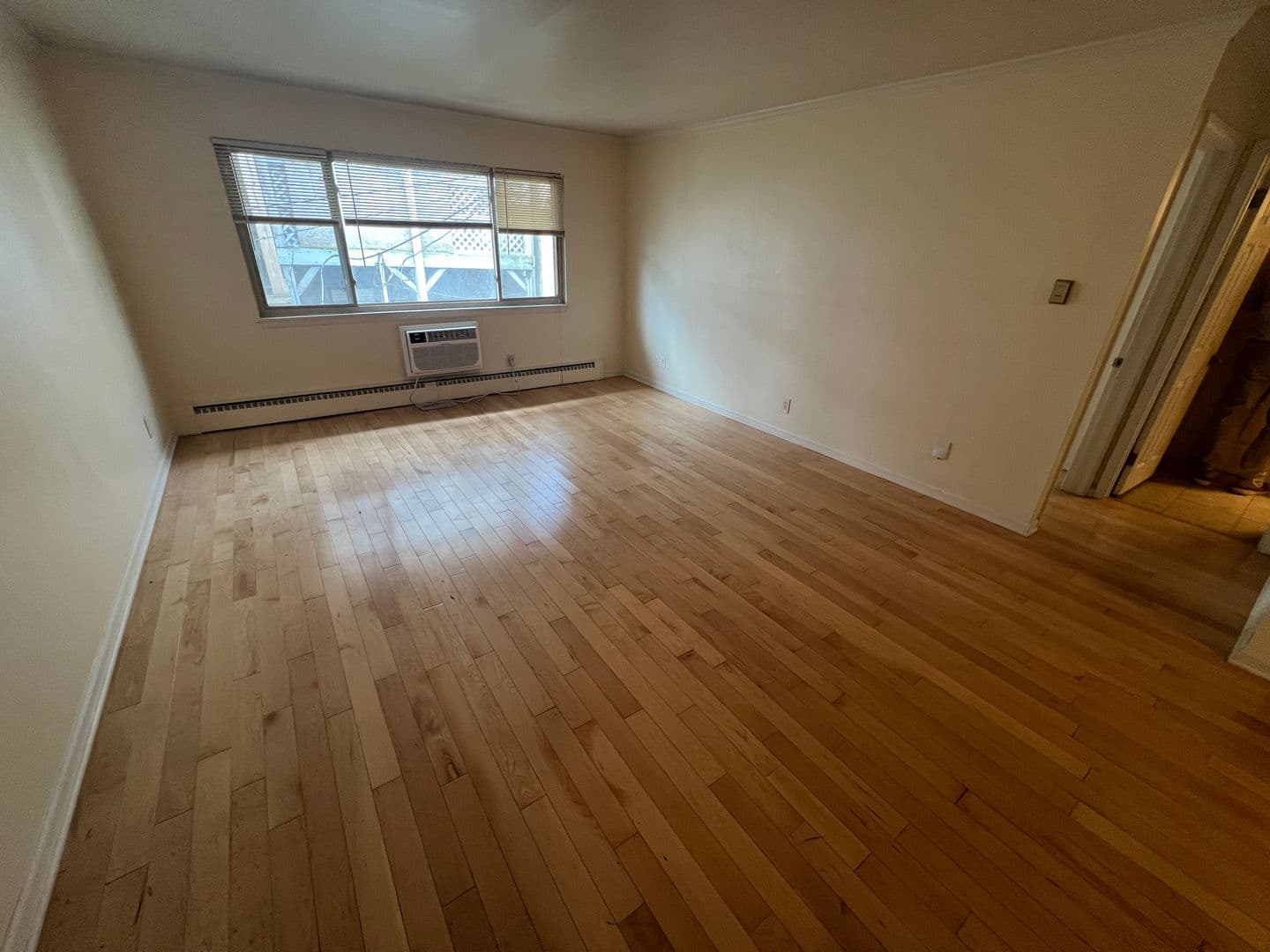 Milwaukee Apartment: 2018 N. Oakland Ave.