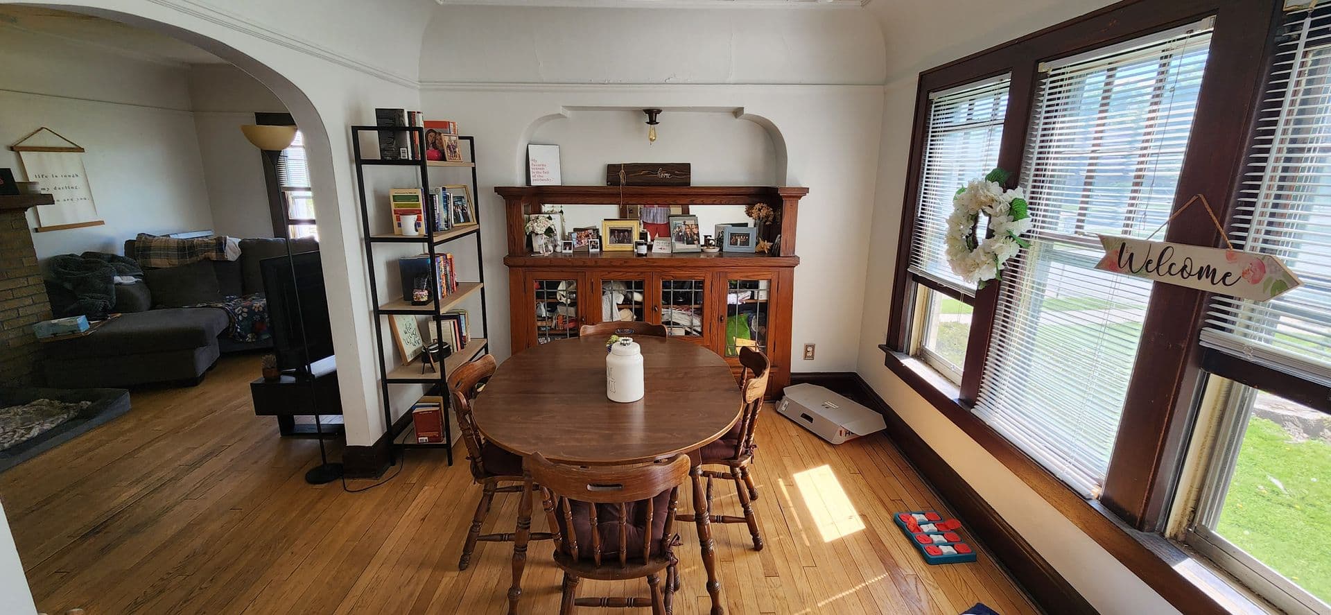Milwaukee Apartment: 5104 W. Wisconsin Ave.