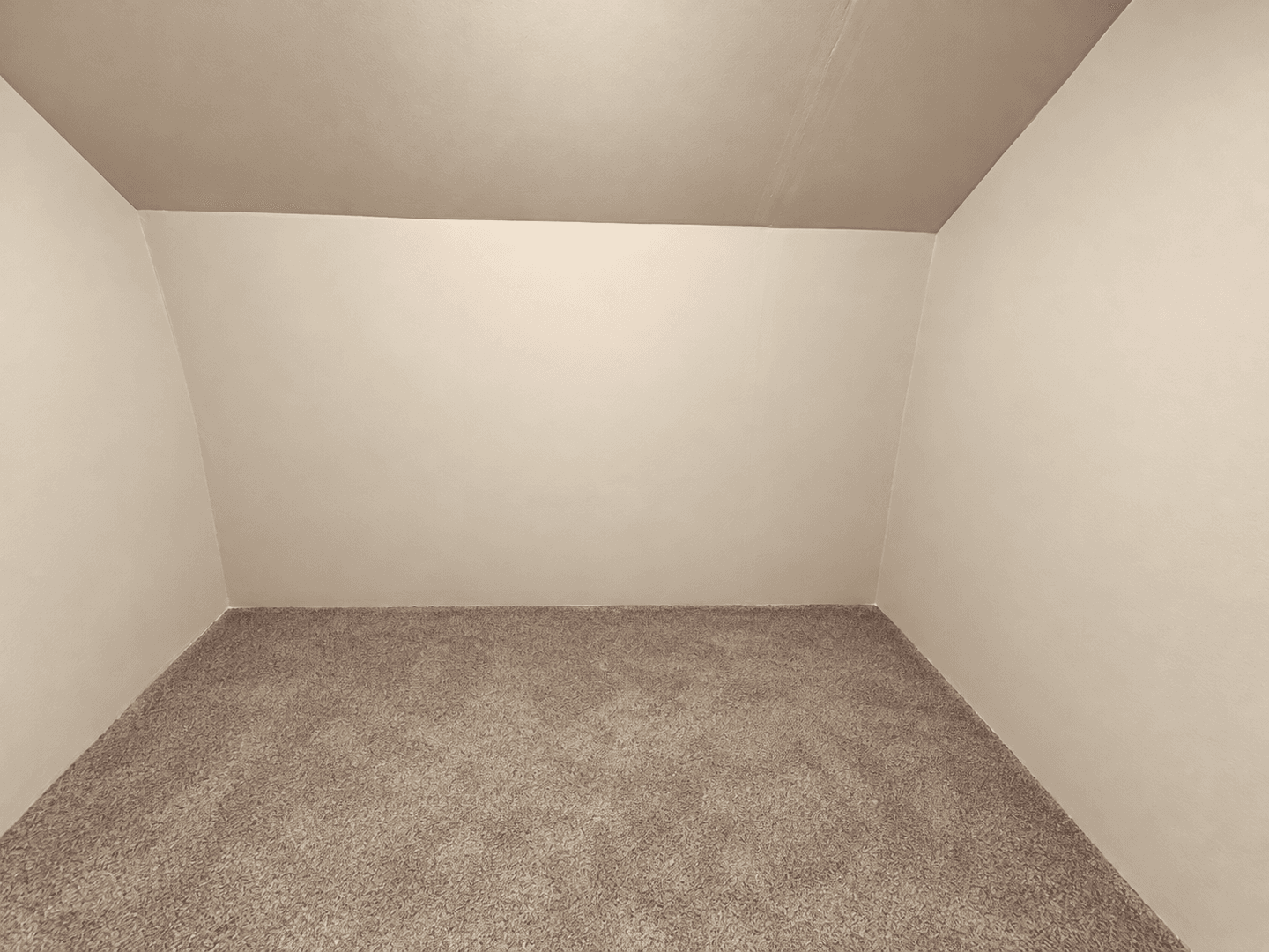 Milwaukee Apartment: 2636 N. Booth Street