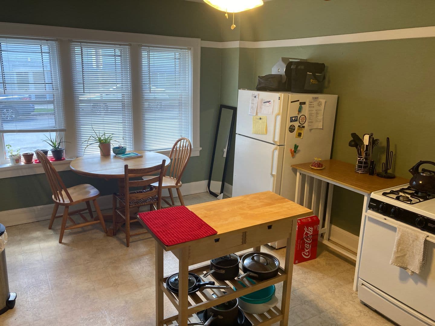 Milwaukee Apartment: 1720 E. NEWPORT AVE.
