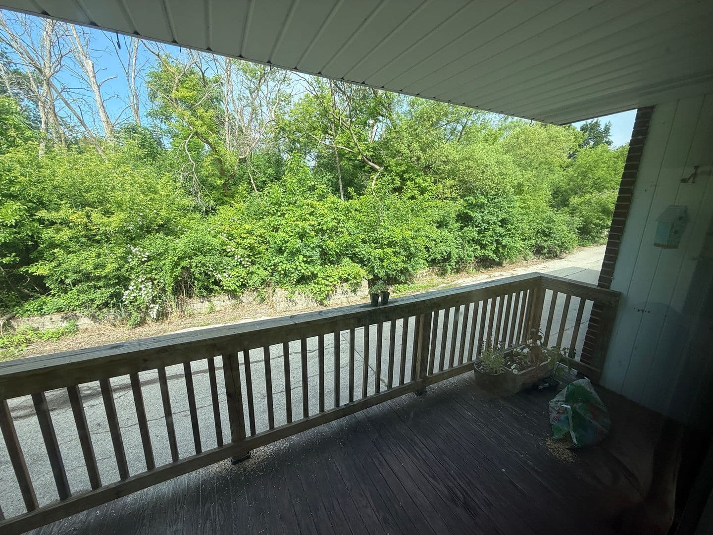 Thiensville Apartment: 245 Williamsburg Dr.