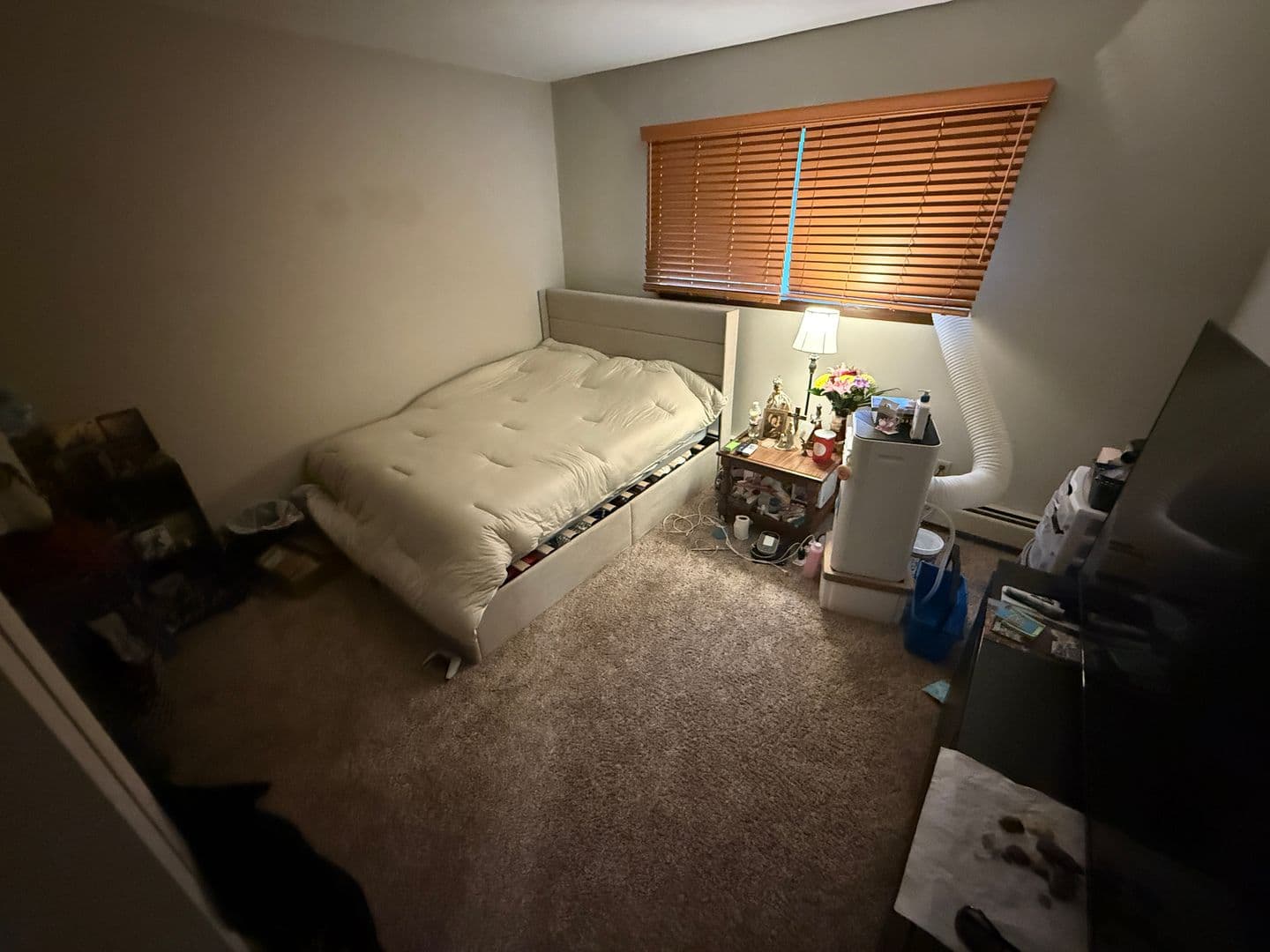 Thiensville Apartment: 200 Williamsburg Dr.