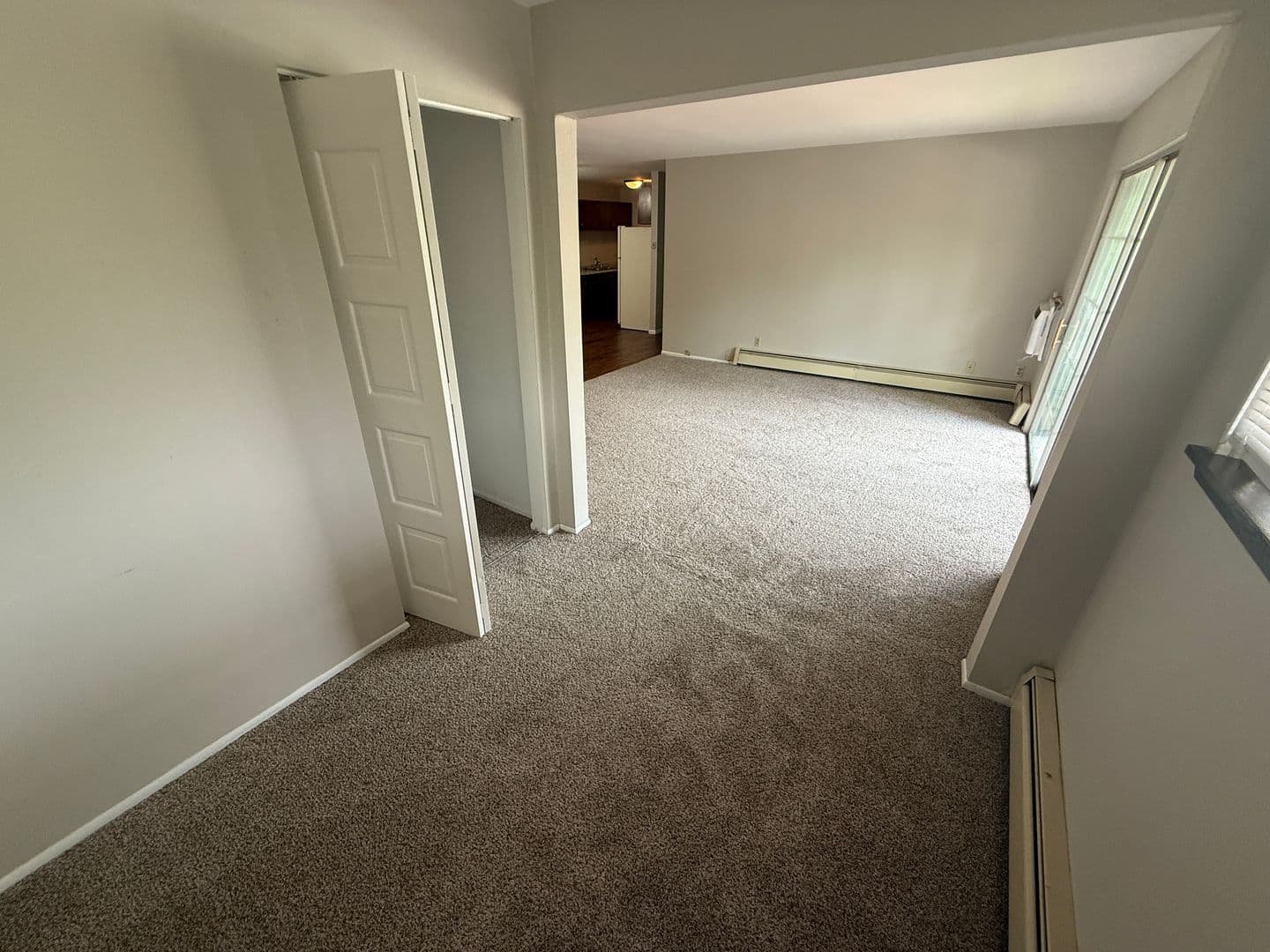 Thiensville Apartment: 200 Williamsburg Dr.