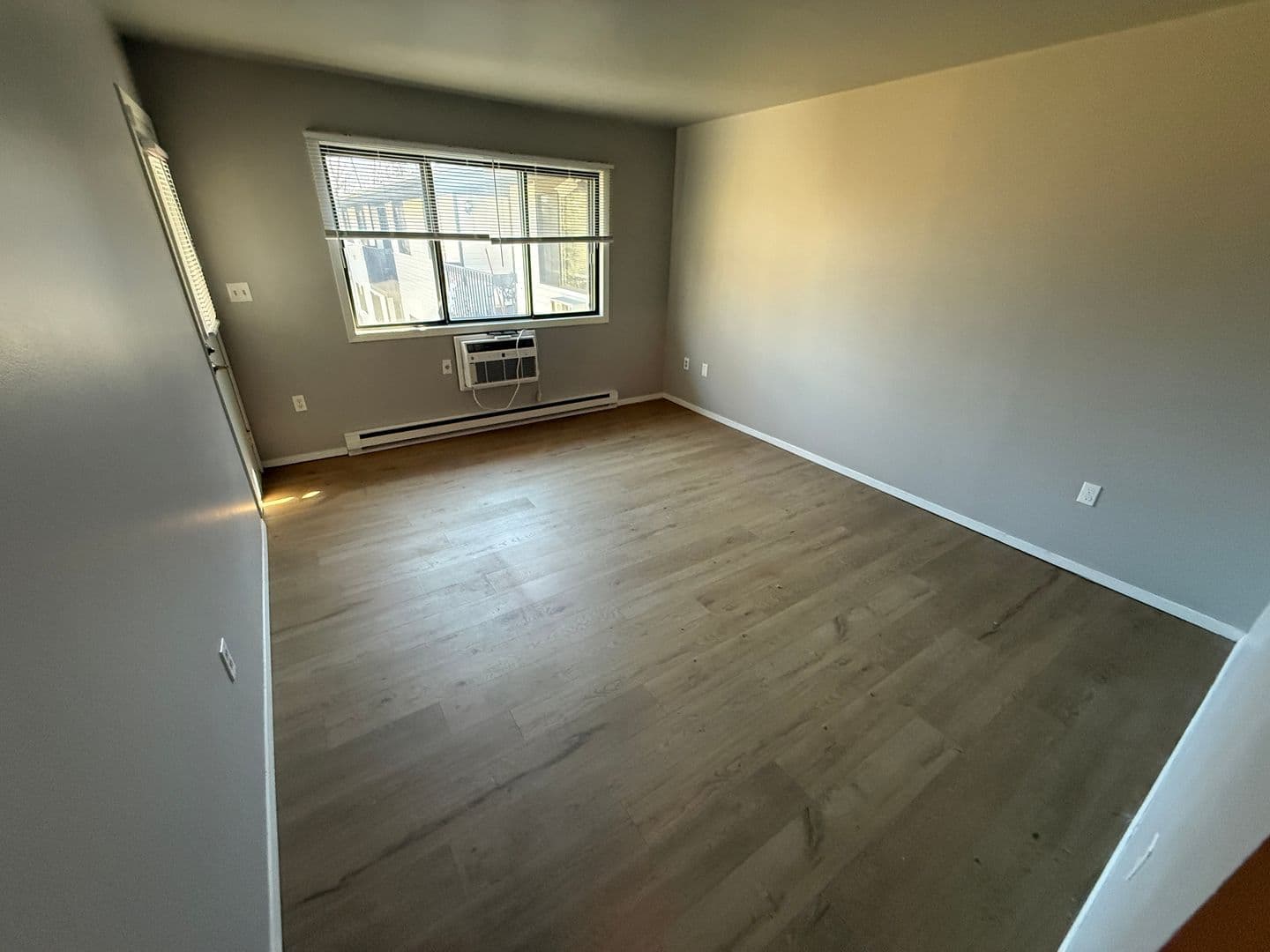 Milwaukee Apartment: 3278 North Dousman St.