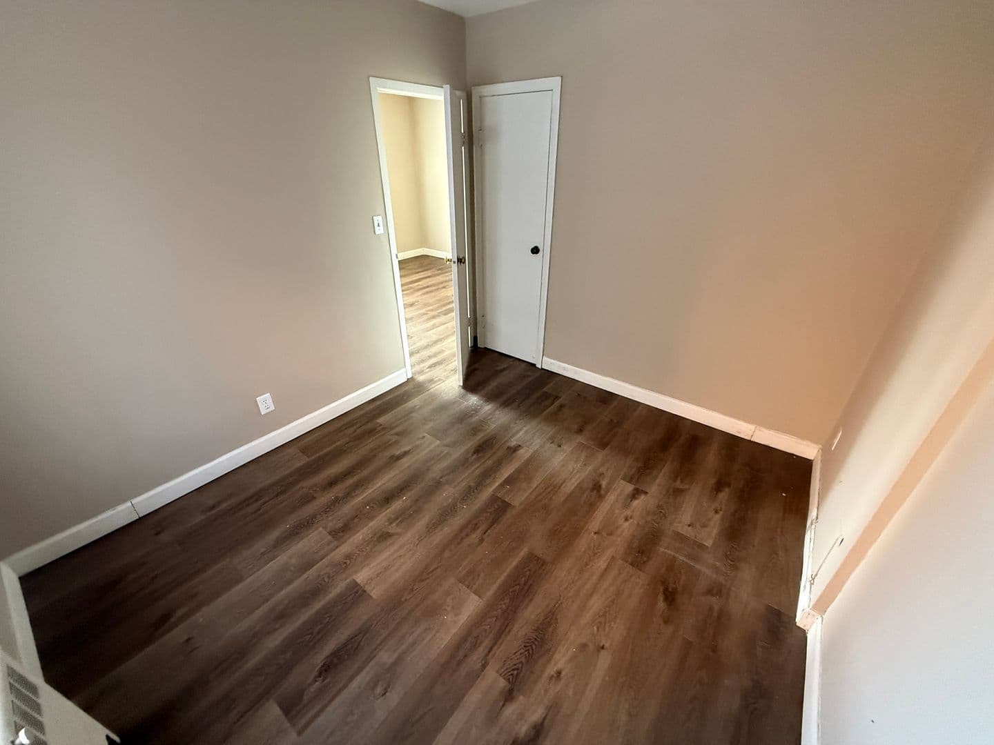 Milwaukee Apartment: 1653 N. Prospect Ave.