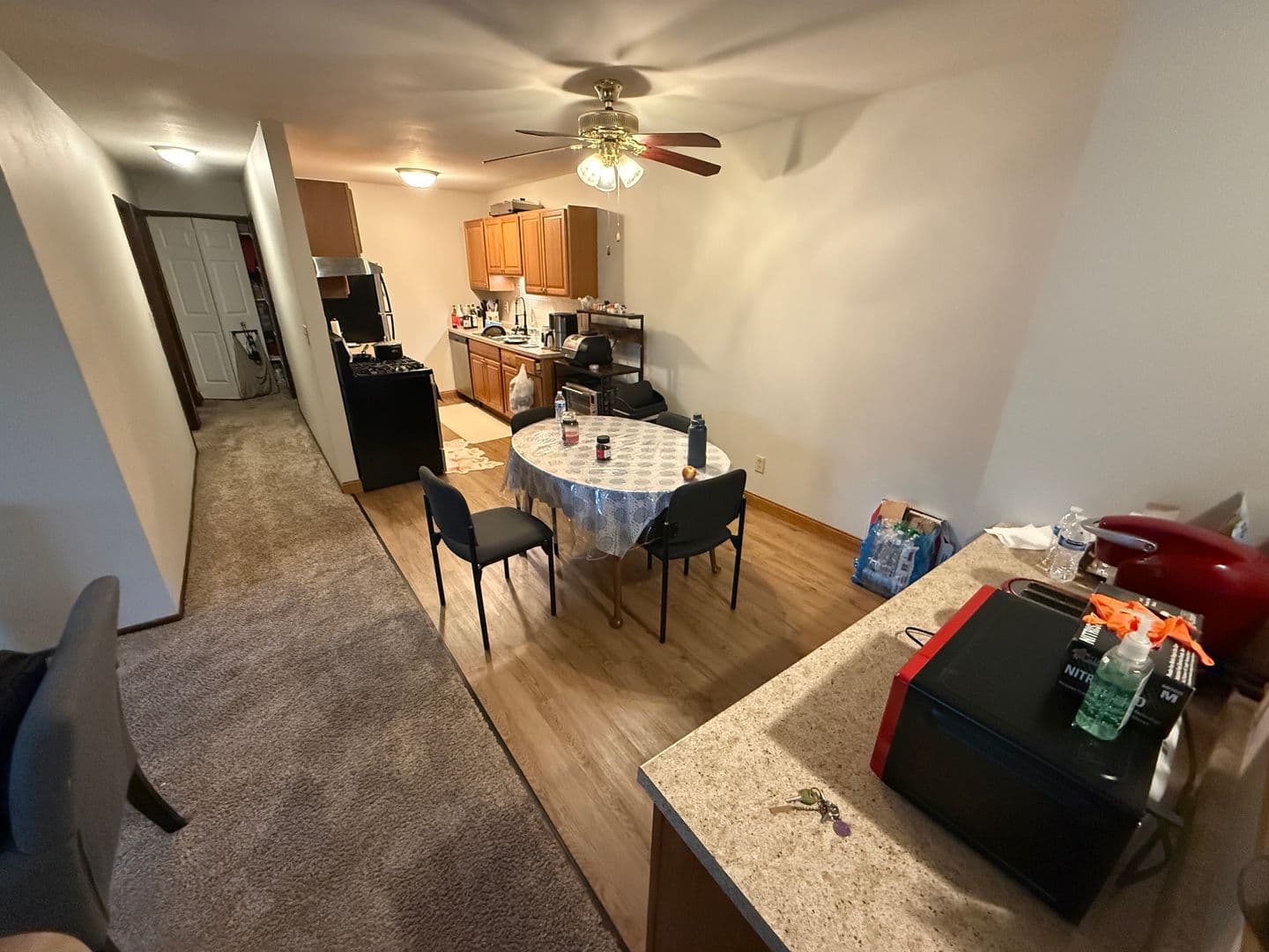 Thiensville Apartment: 200 Williamsburg Dr.