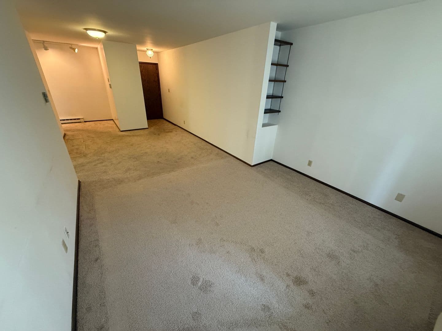 Whitefish Bay Apartment: 425 E. Henry Clay St.