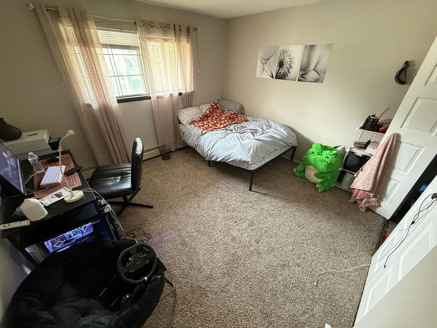 Thiensville Apartment: 200 Williamsburg Dr.