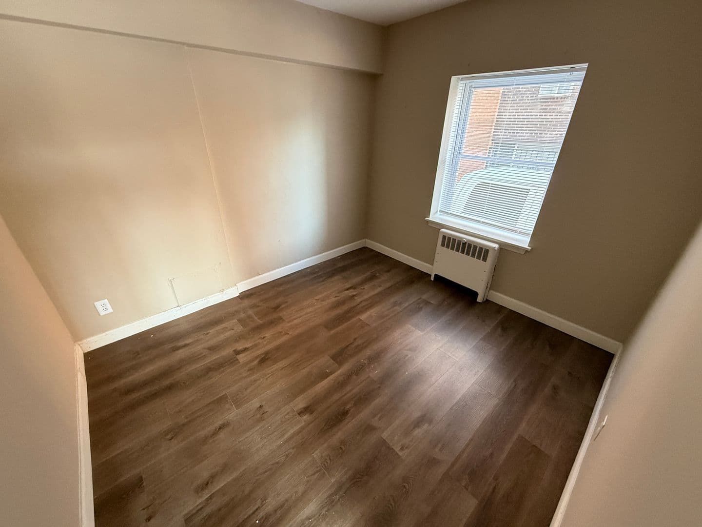 Milwaukee Apartment: 1653 N. Prospect Ave.