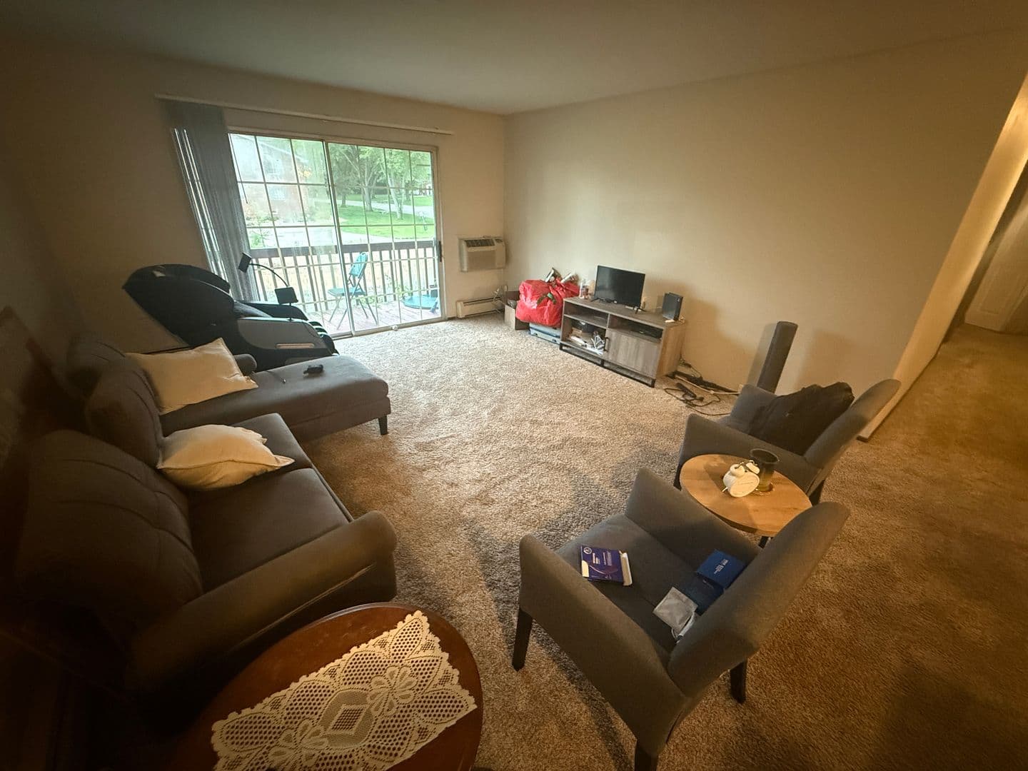 Thiensville Apartment: 200 Williamsburg Dr.