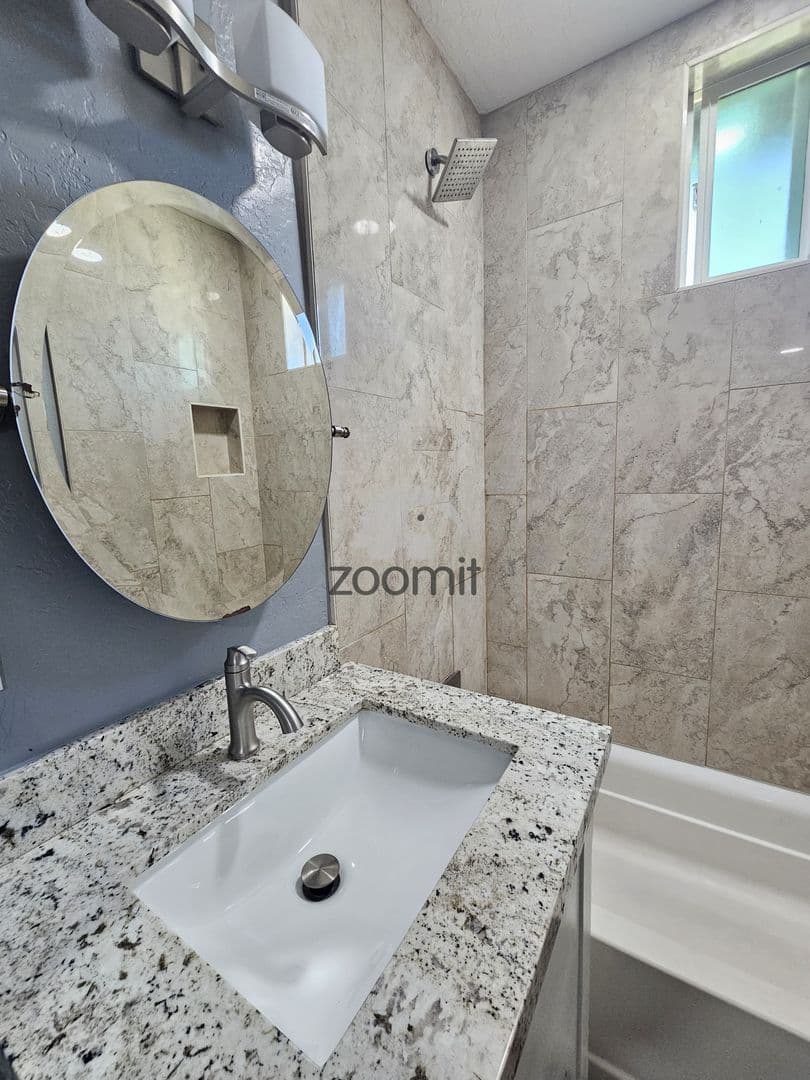 Phoenix House: 1705 W Montecito Ave