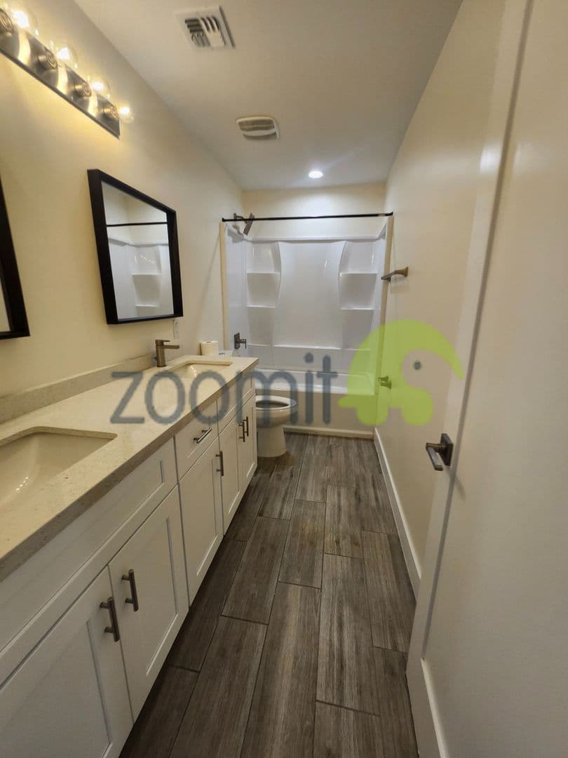 Tempe Apartment: 1020 E Spence Ave #1003