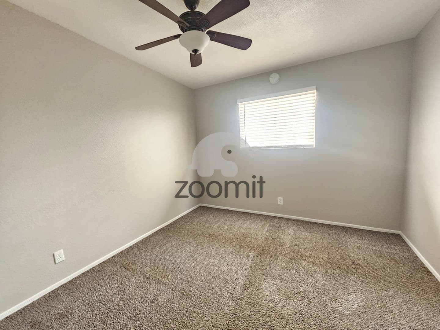 Casa Grande House: 201 West Barrus Place