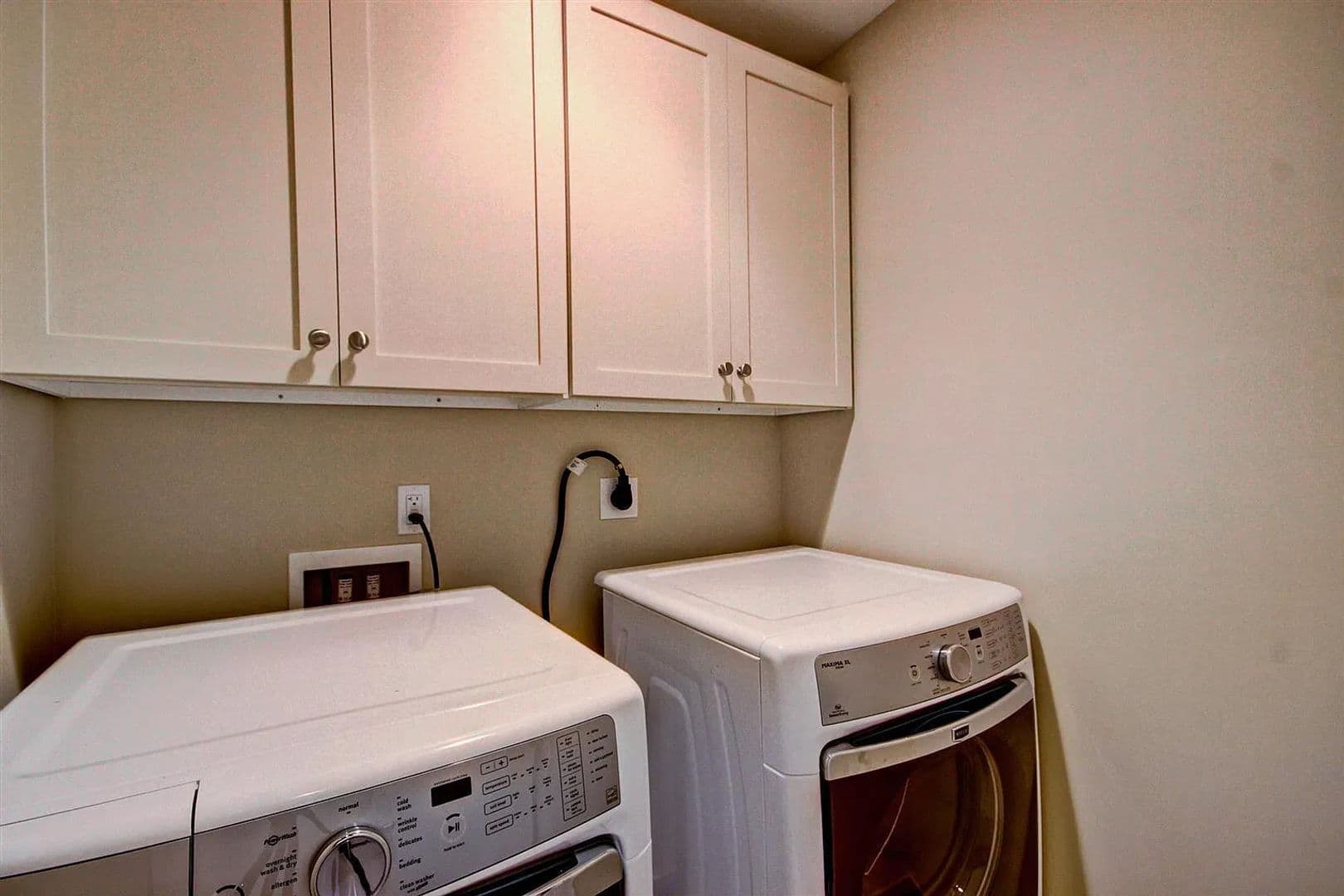 Tempe Apartment: 959 South Ash Avenue