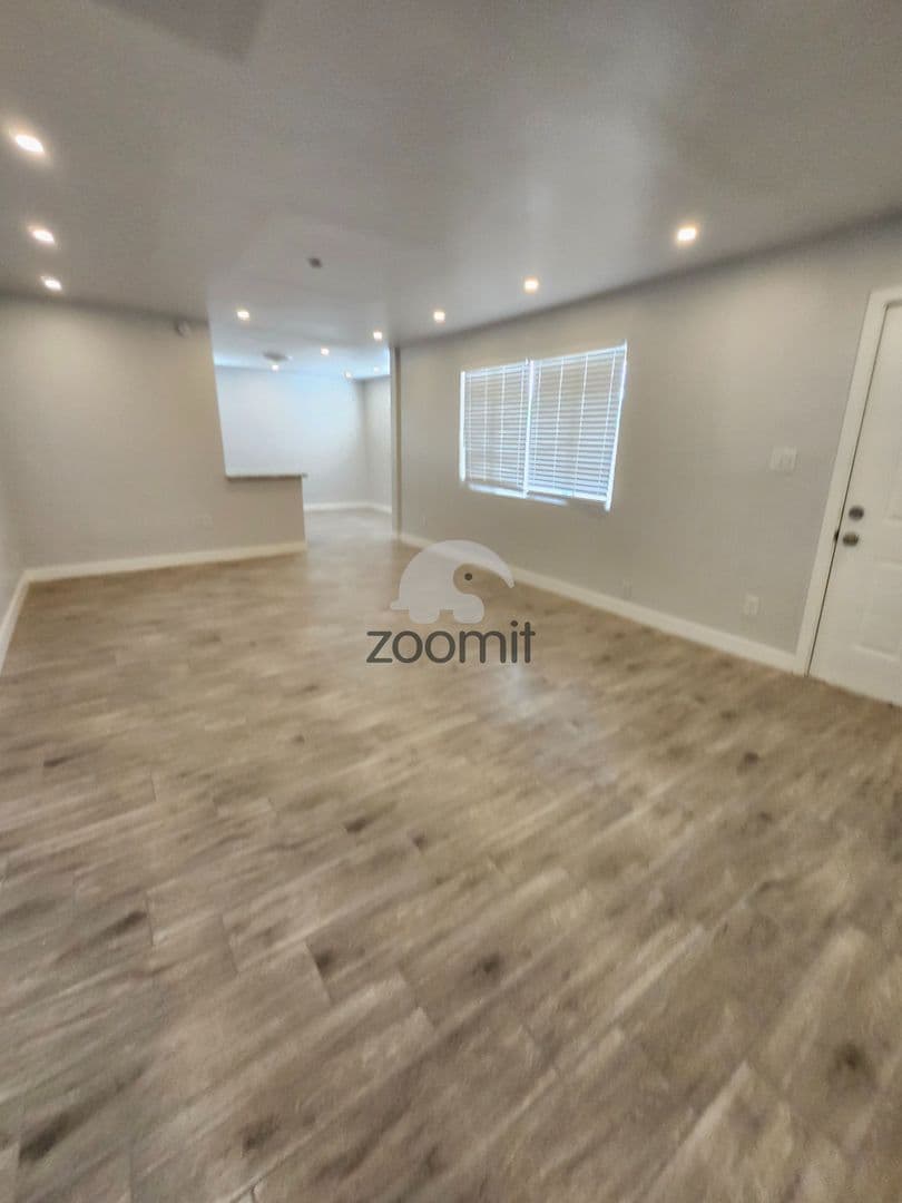 Phoenix House: 2912 W Butler Dr,
