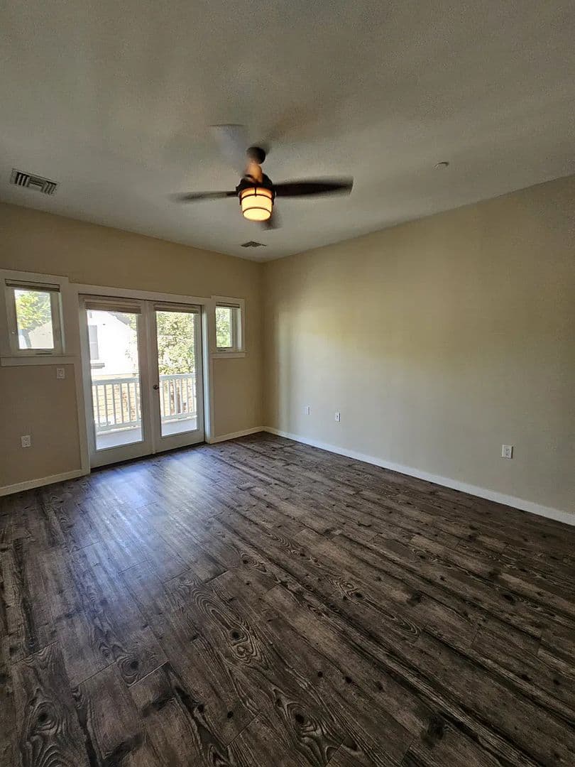 Tempe Apartment: 959 South Ash Avenue