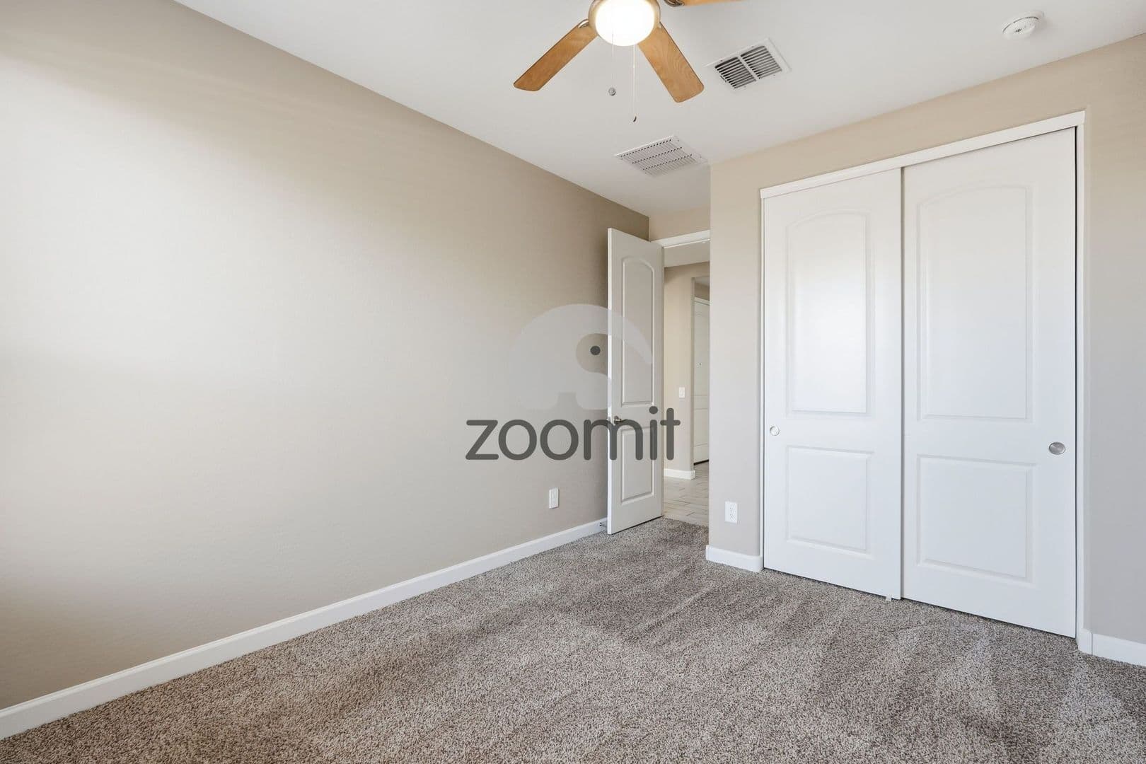 Maricopa House: 38213 West San Clemente Street