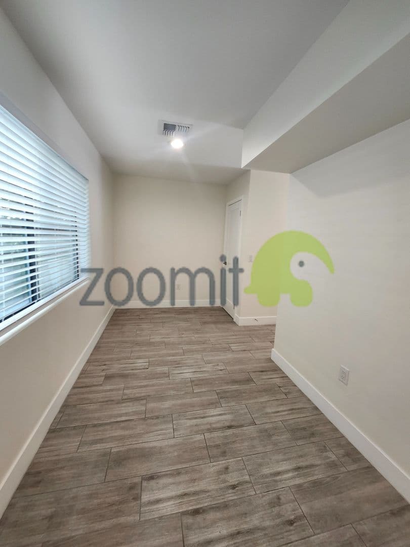 Tempe Apartment: 1020 E Spence Ave #1003