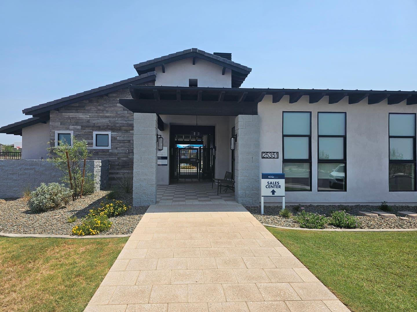 Surprise House: 26007 N 160th Lane