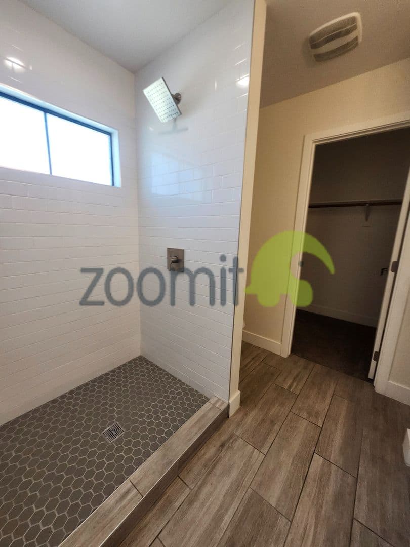 Tempe Apartment: 1020 E Spence Ave #1003