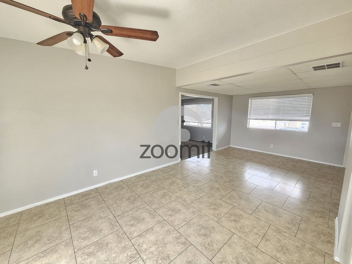 Casa Grande House: 201 West Barrus Place