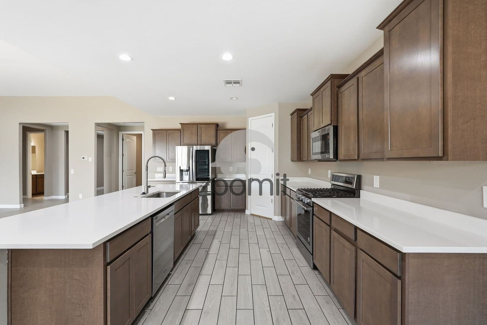 Maricopa House: 38213 West San Clemente Street