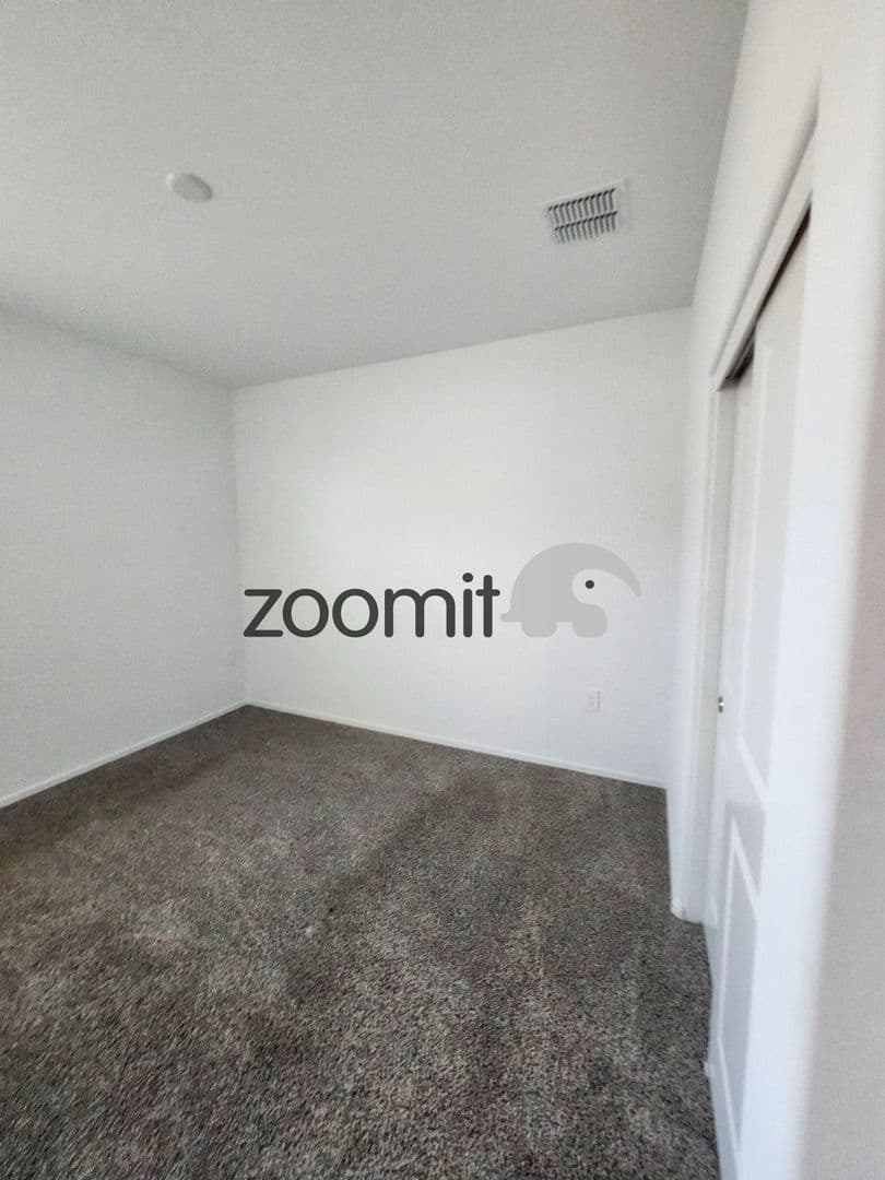 Coolidge House: 701 N 13th Pl