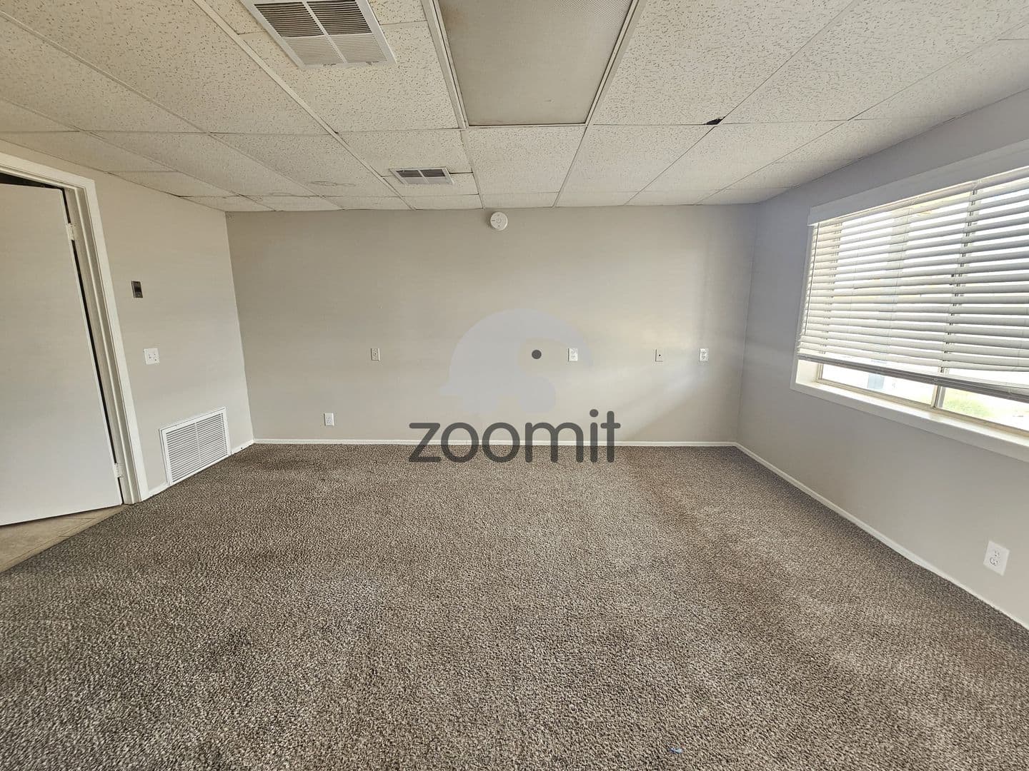 Casa Grande House: 201 West Barrus Place
