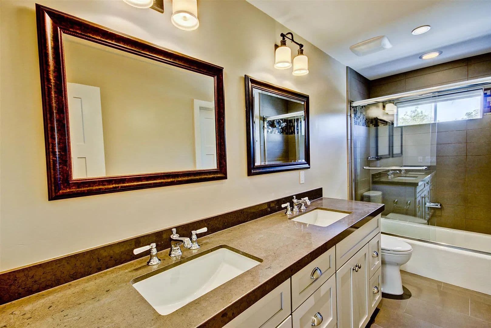 Tempe Apartment: 959 South Ash Avenue