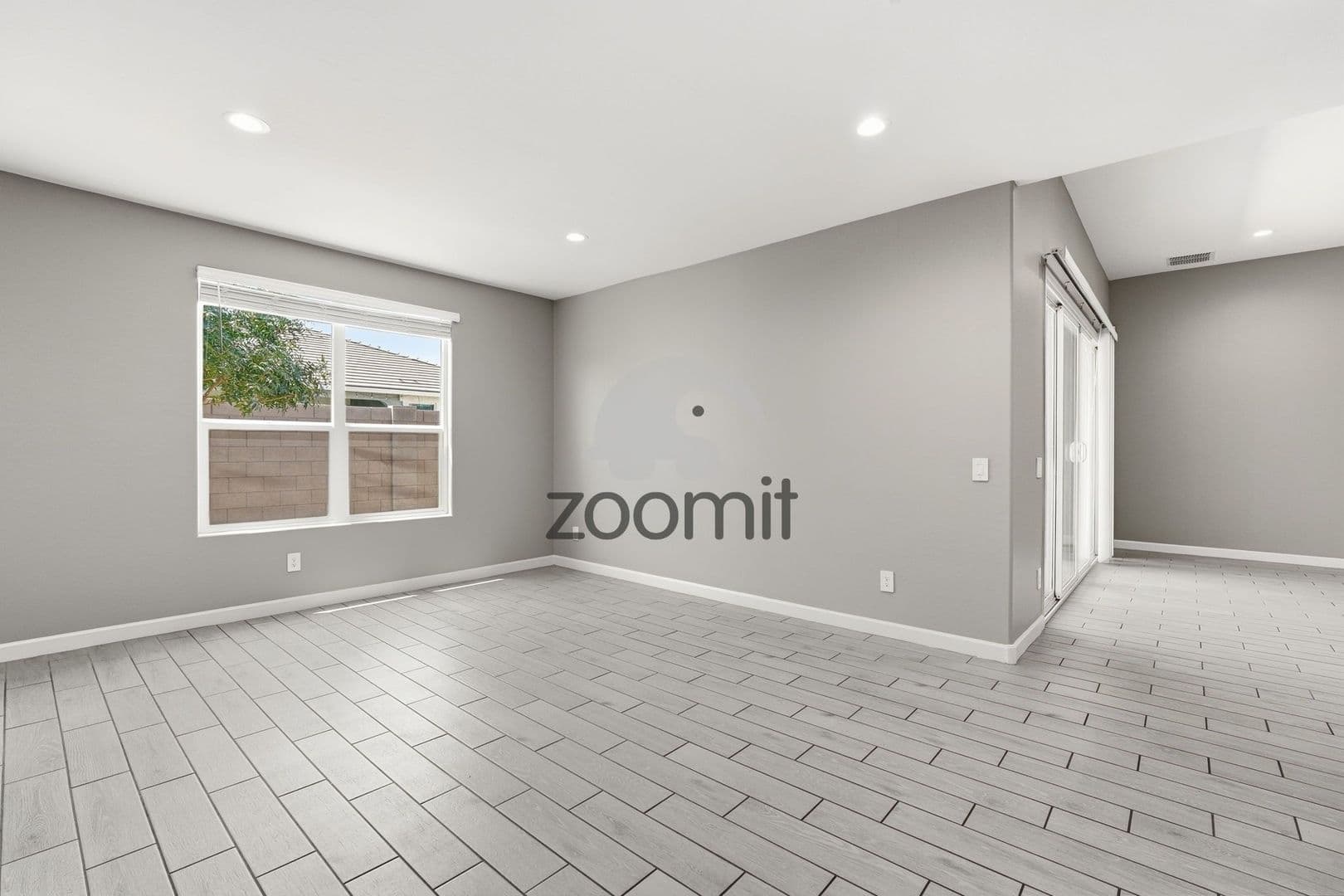 Maricopa House: 38213 West San Clemente Street