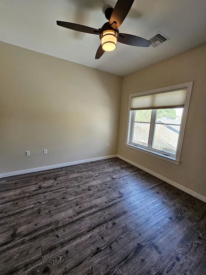 Tempe Apartment: 959 South Ash Avenue