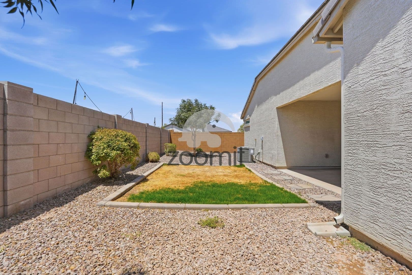 Maricopa House: 38213 West San Clemente Street