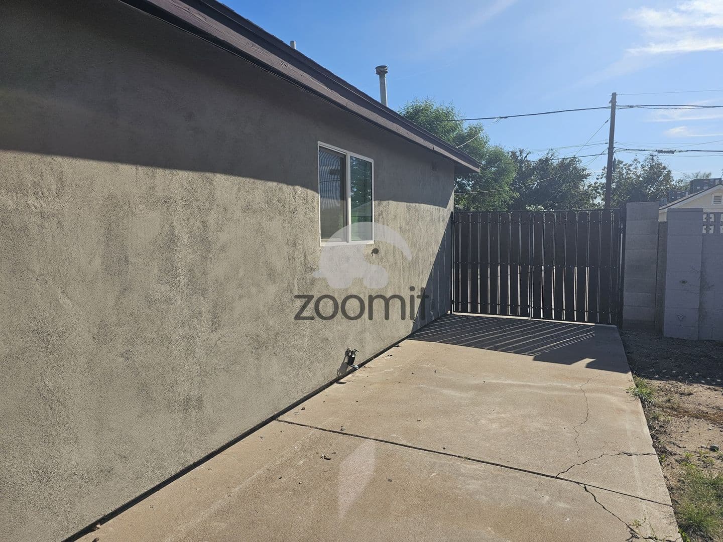 Phoenix House: 1705 W Montecito Ave