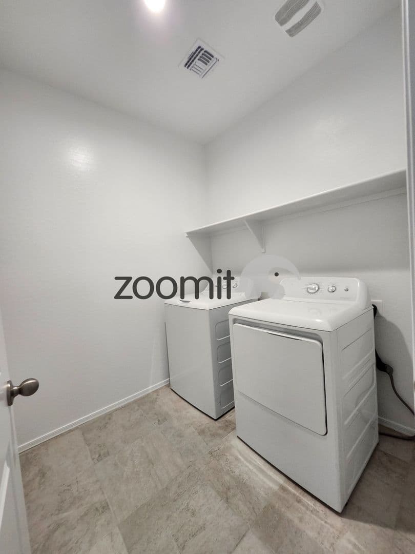 Coolidge House: 701 N 13th Pl