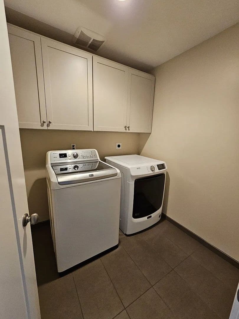 Tempe Apartment: 959 South Ash Avenue