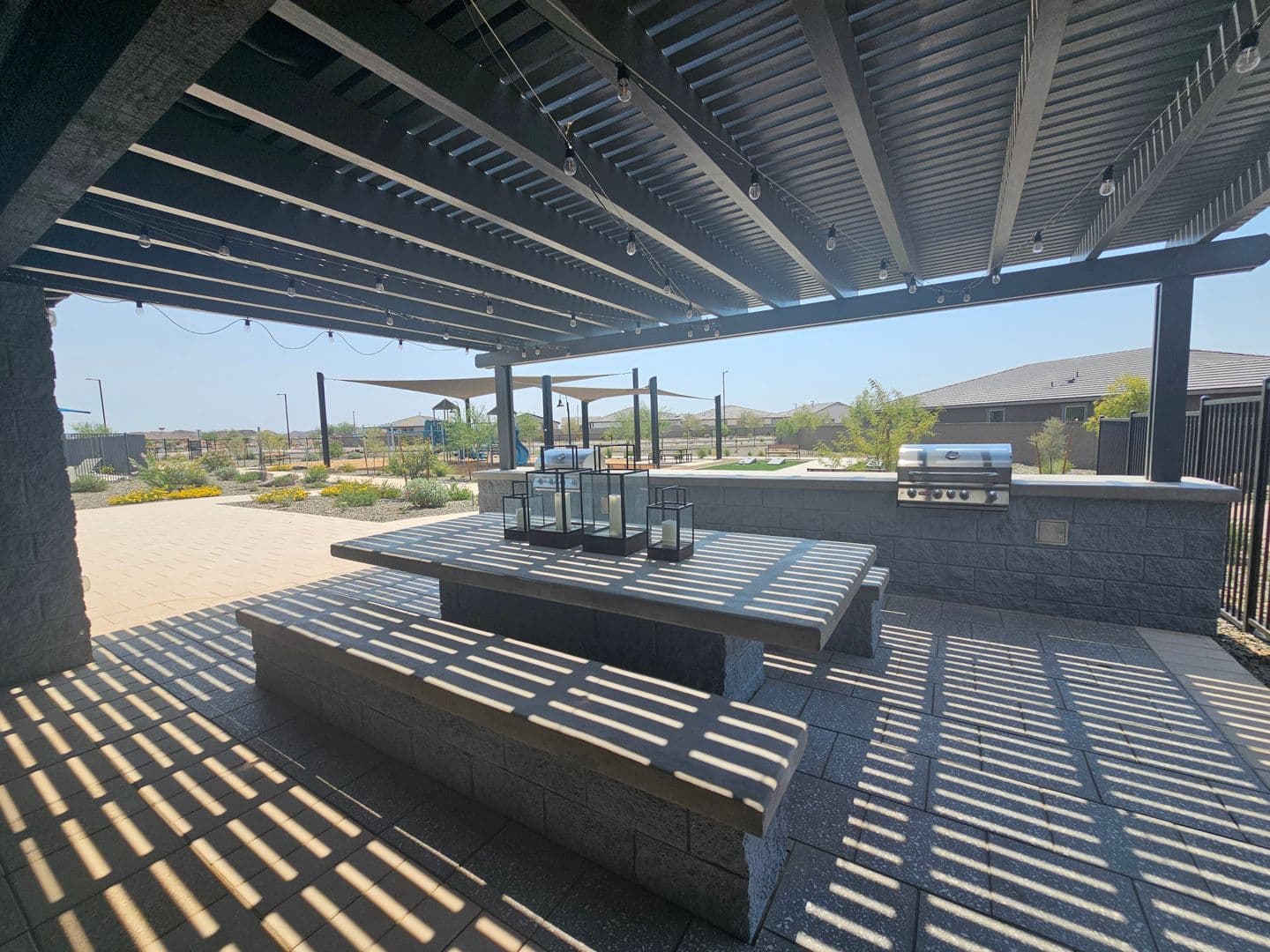Surprise House: 26007 N 160th Lane