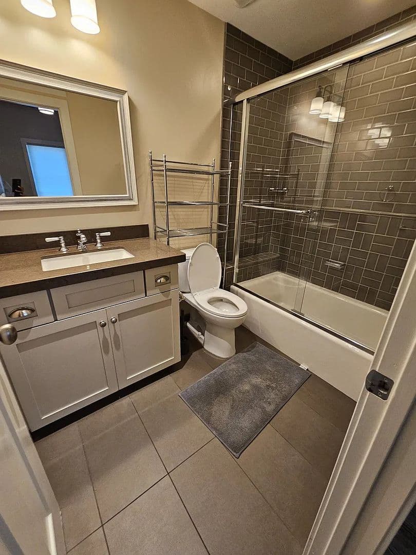 Tempe Apartment: 959 South Ash Avenue