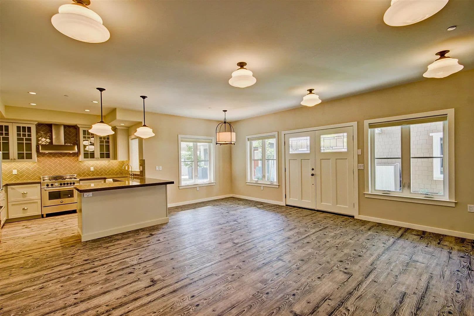 Tempe Apartment: 959 South Ash Avenue