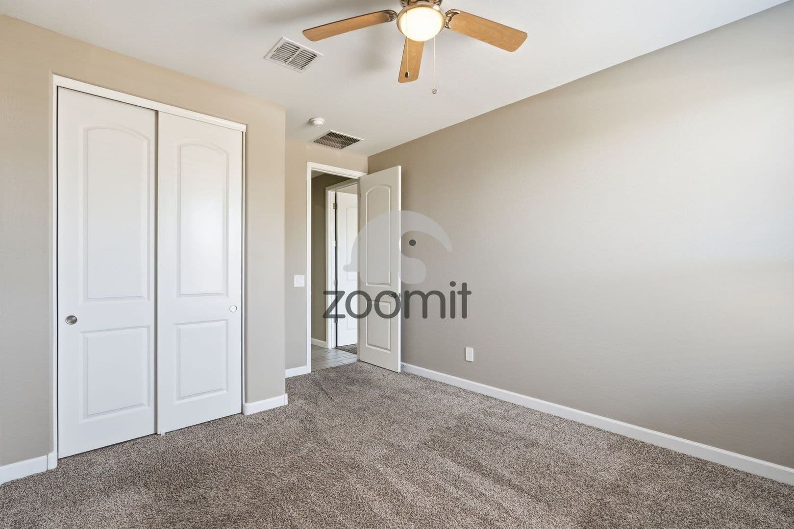 Maricopa House: 38213 West San Clemente Street